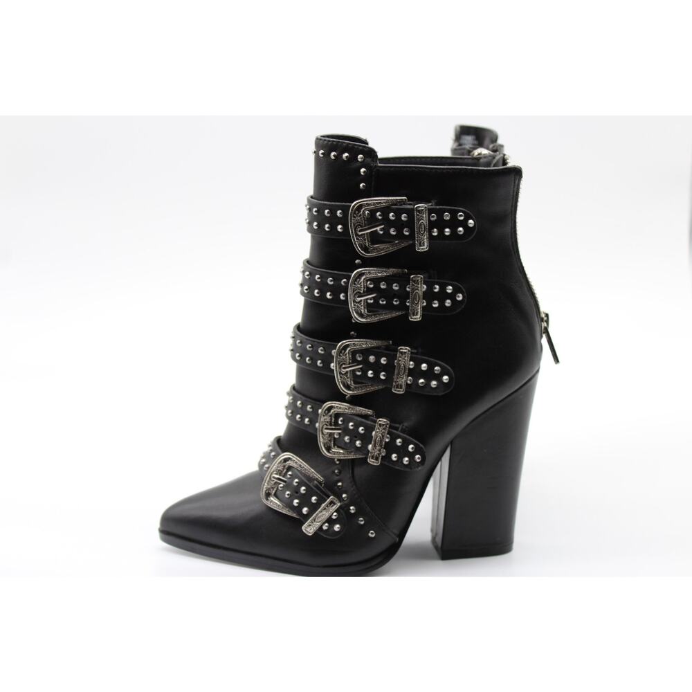Steve Madden Women’s Comet Pointed Toe Ankle Boot